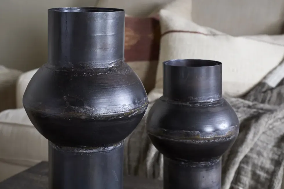 Endo Reclaimed Iron Vase - Aged Black