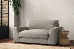 Guddu Love Seat