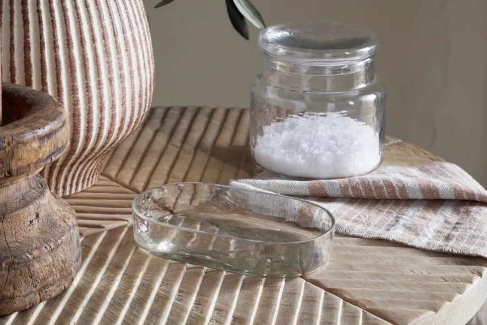 Ilcoso Recycled Hammered Glass Soap Dish - Clear