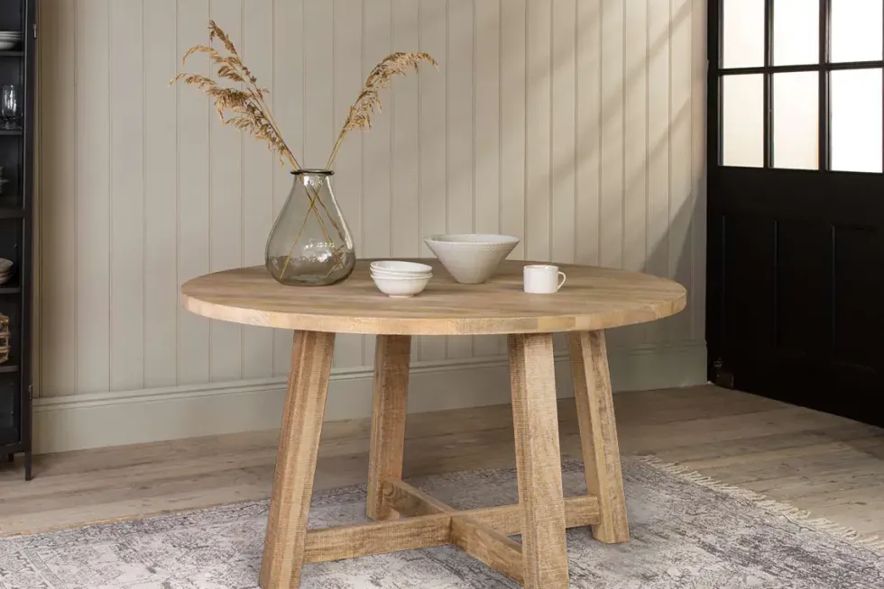 Indali Mango Wood Round Dining Table - Natural