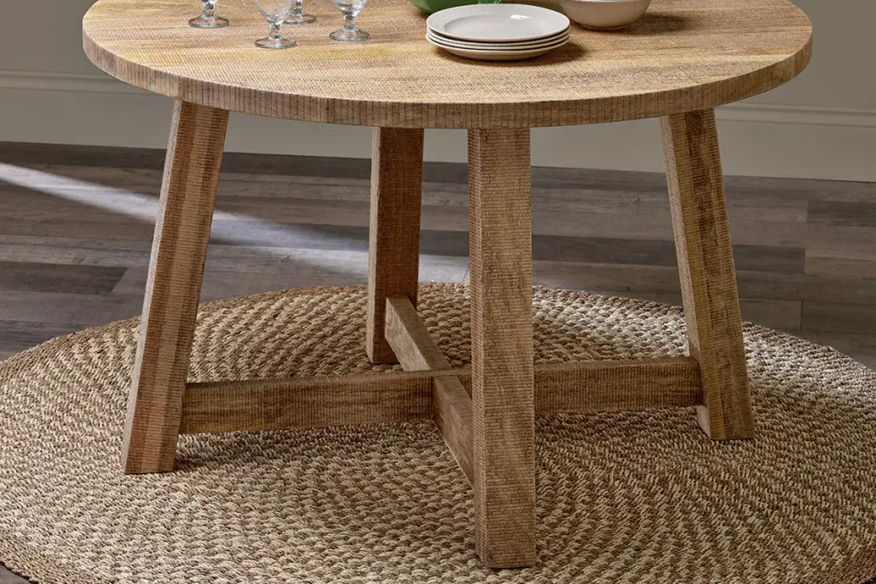 Indali Mango Wood Round Dining Table - Natural