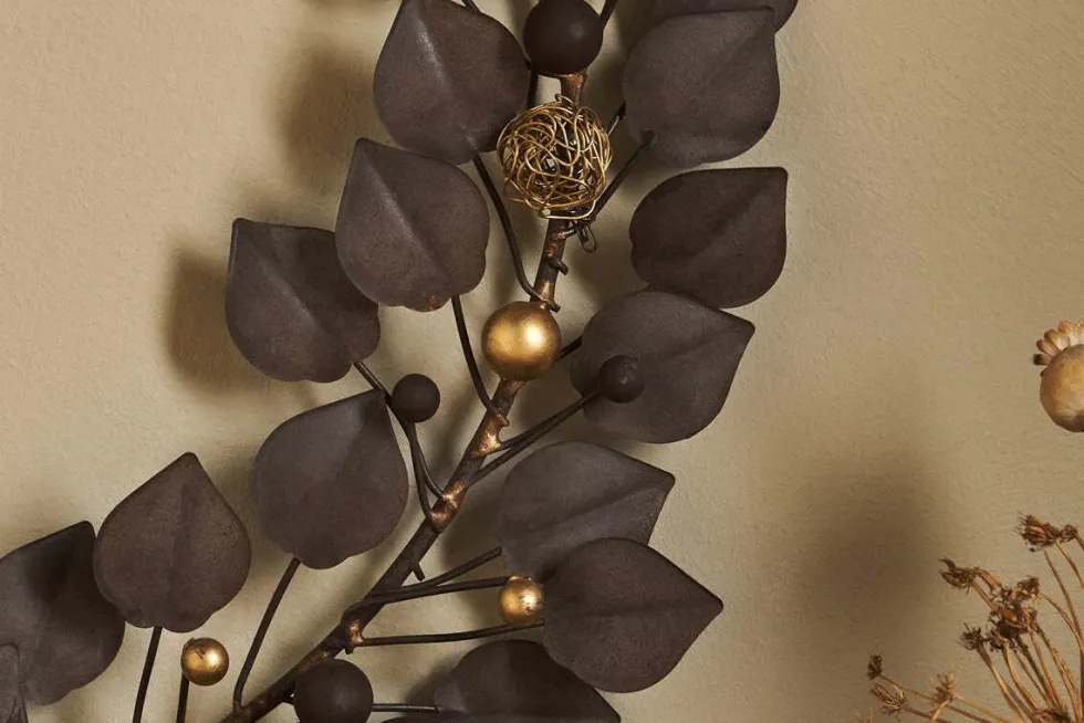 Ishana Wreath - Antique Brass