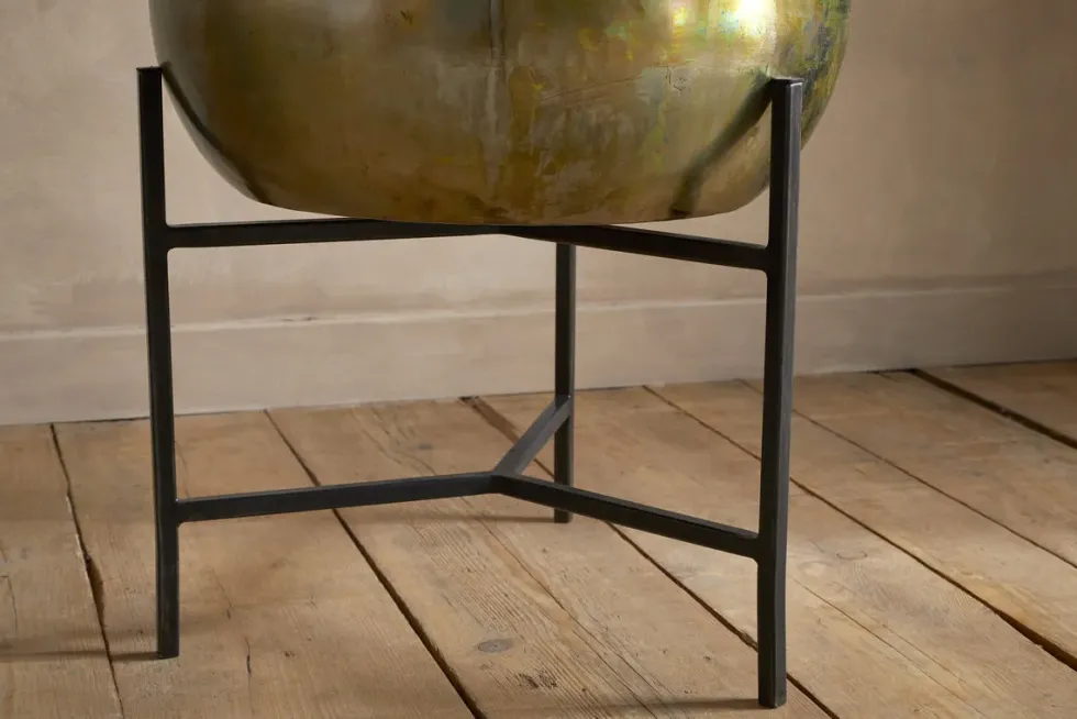 Jani Metal Planter - Oxidised Metal