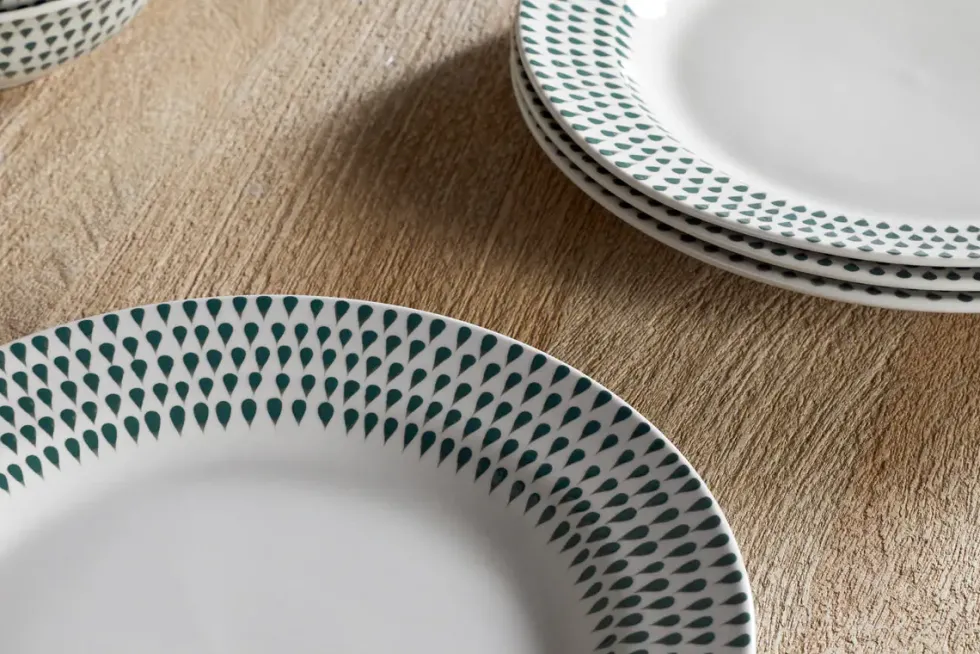 Juniper Drop Dinnerware Set - Cream & Juniper (Set of 12)