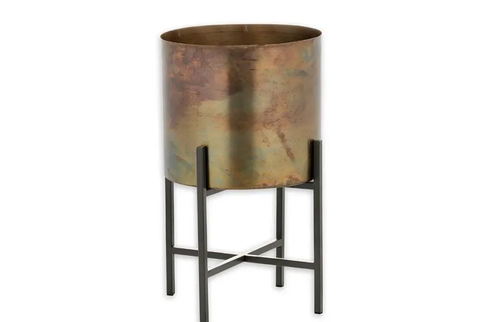Juoni Iron Planter
