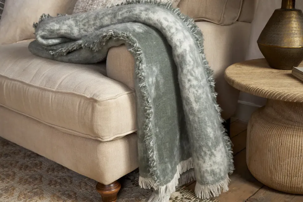 Kambali Distressed Wool Jacquard Throw - Moss