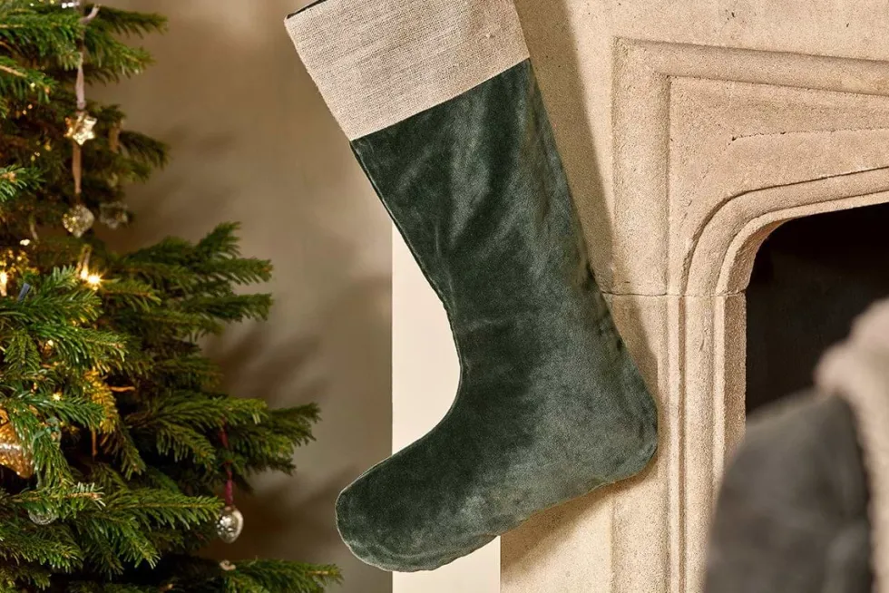 Karru Cotton Velvet Stocking - Forest Green