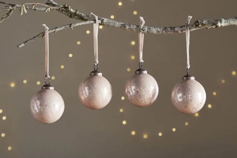 Kecci Baubles - Antique Pink - (Set of 4)
