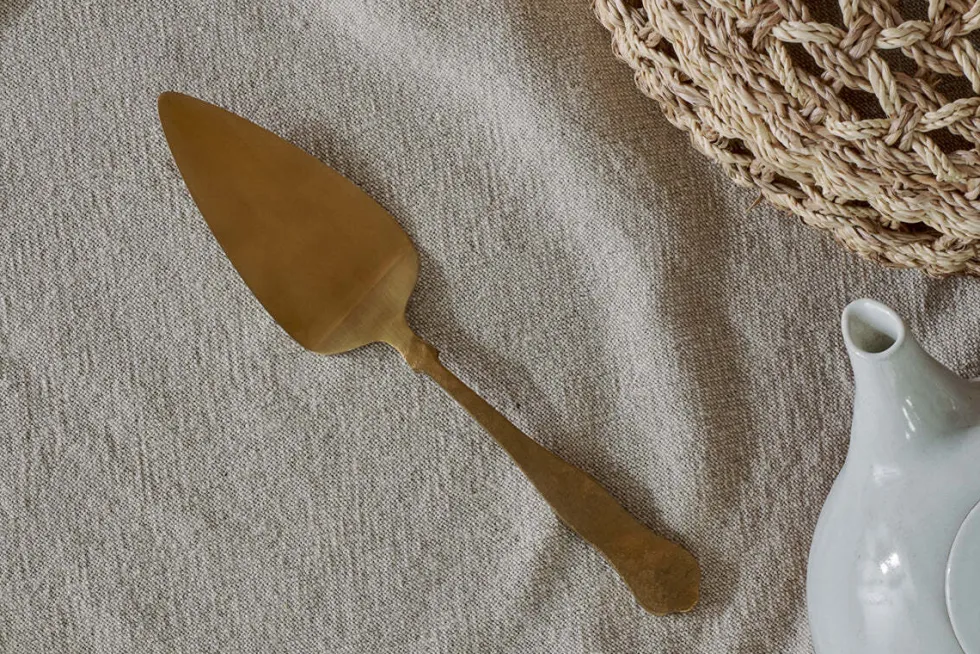 Khana Cake Slice - Brushed Gold