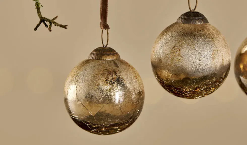 Konara Baubles - Gold Crackle (Set of 4)