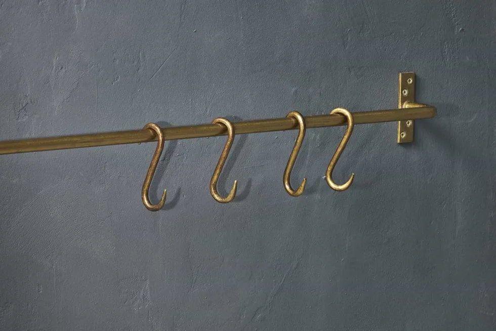 Laila Iron S-Hooks - Brass - (Set of 4)