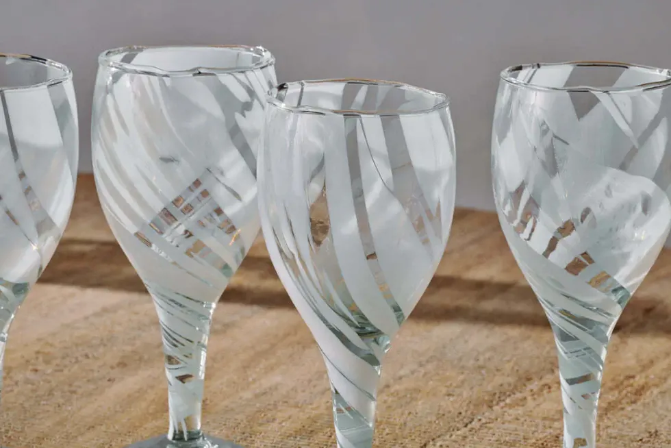 Lohara Wine Glass - White (Set of 4)