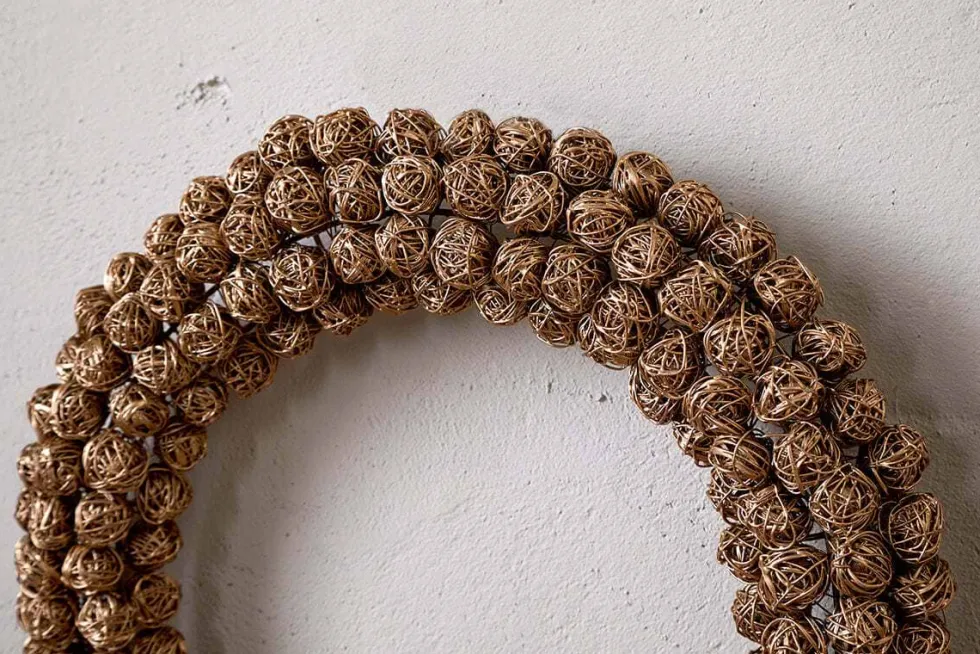 Madhi Wire Ball Wreath - Brass