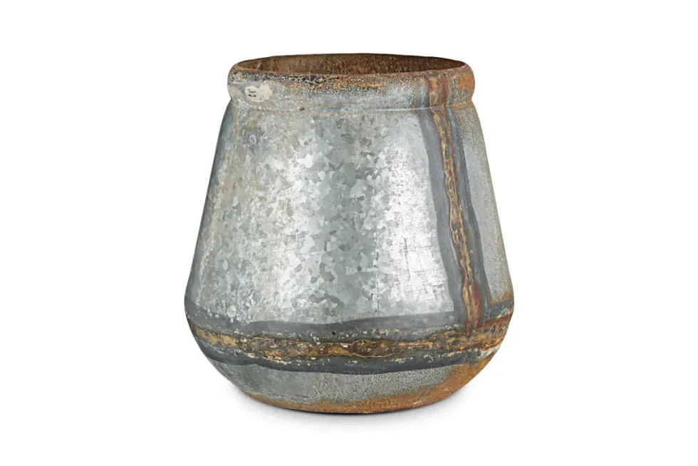 Mamba Outdoor Planter - Aged Zinc