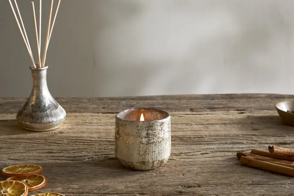 Mandarin & Clove 1 Wick Scented Candle - Antique Gold - 1 Wick
