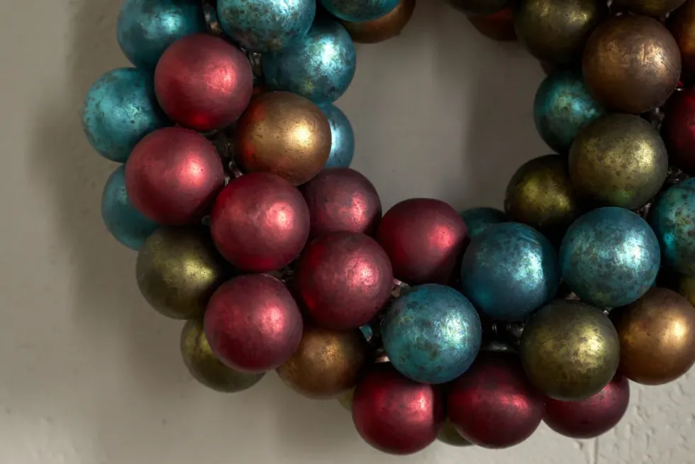 Mini Oko Bauble Wreath - Mixed Matt