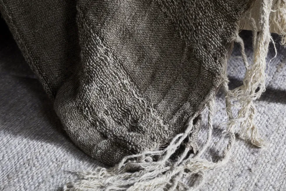Munir Linen Throw - Charcoal