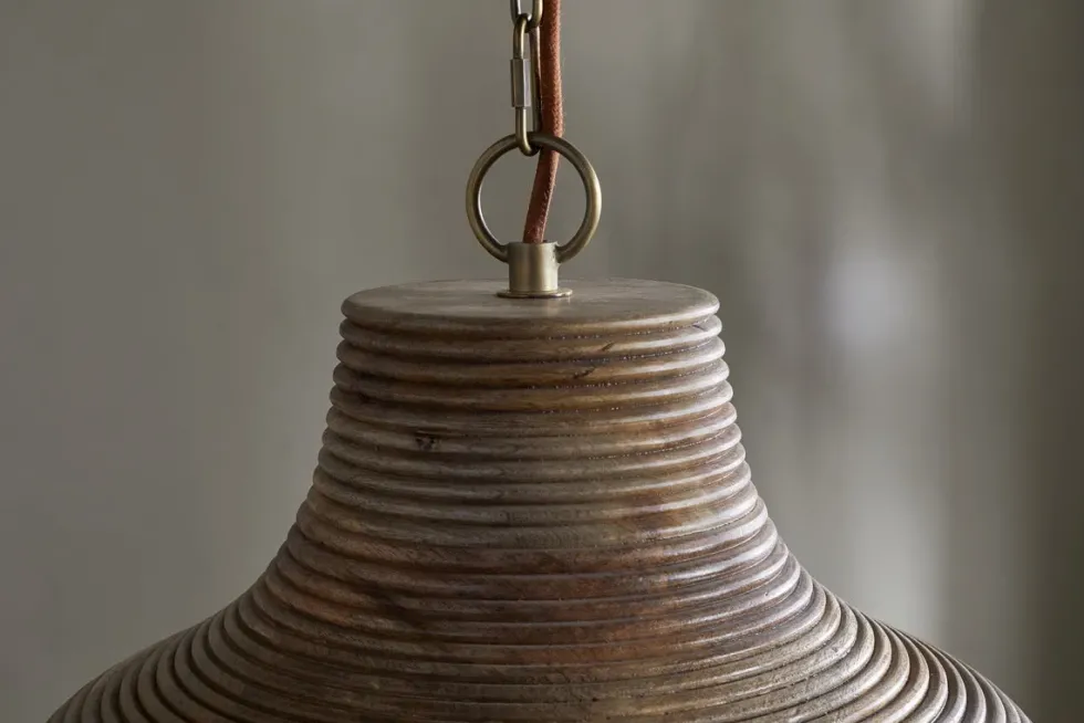 Nadi Grooved Wood Pendant - Natural & Antique Brass