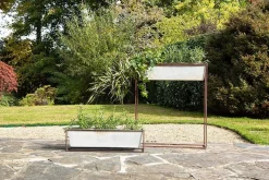 Narlu Wide Standing Planter
