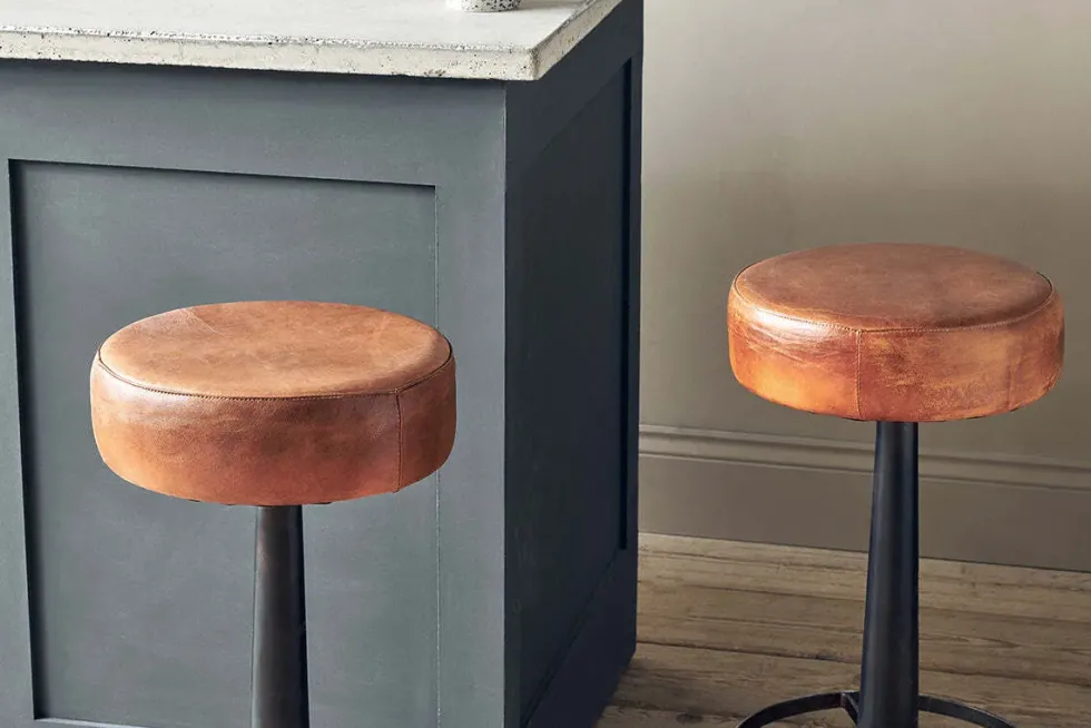 Narwana Leather Round Stool - Aged Tan