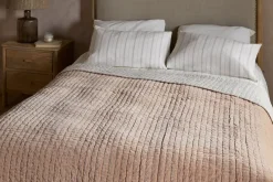 Nidra Velvet & Linen Bed Quilt - Dusty Pink