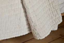 Nidra Velvet & Linen Bed Quilt - Natural