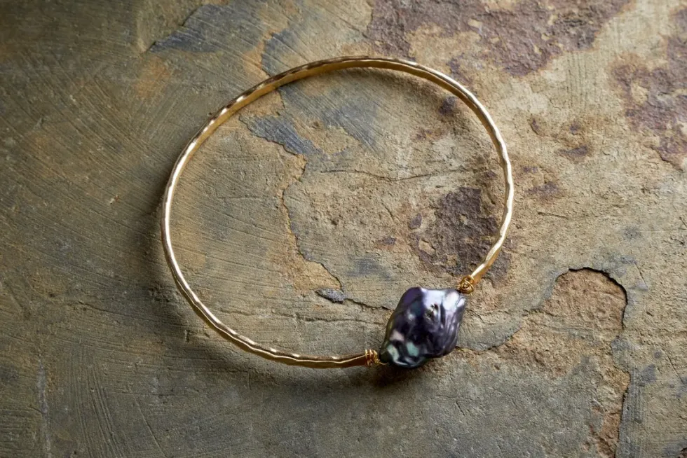 Parahu Grey Pearl Bracelet - Gold