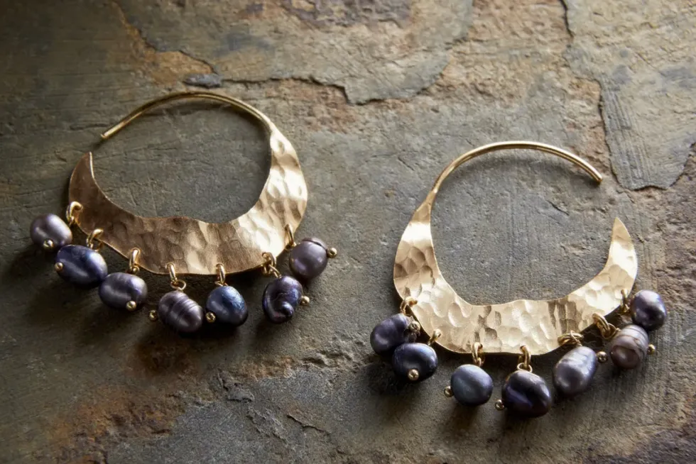 Parahu Grey Pearl Earrings - Gold