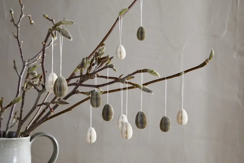 Piani Mini Hanging Paper Decoration - Natural & Moss - (Set of 12)