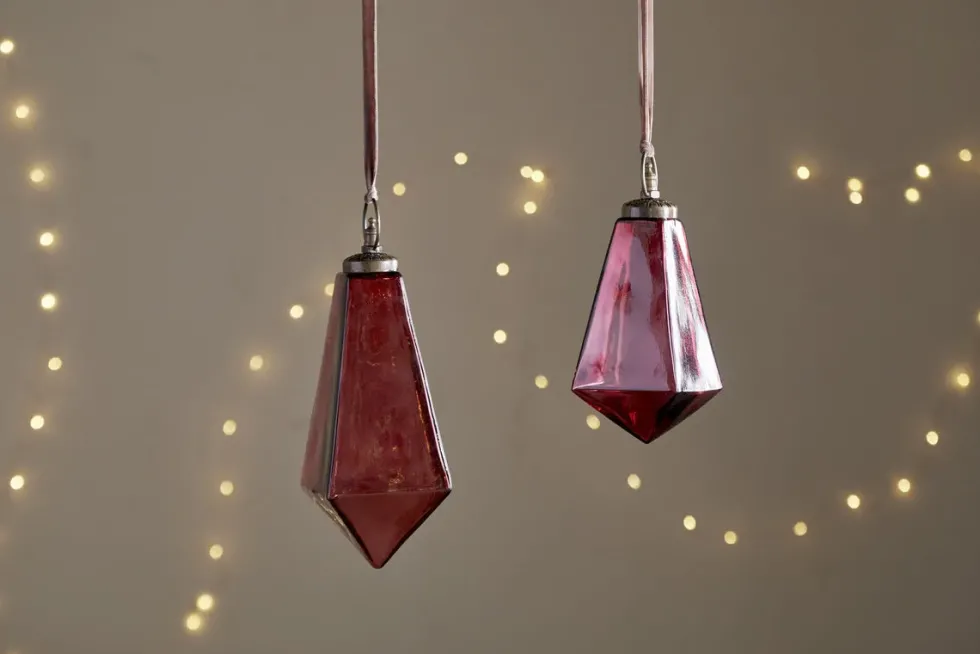 Ratnam Giant Bauble - Merlot