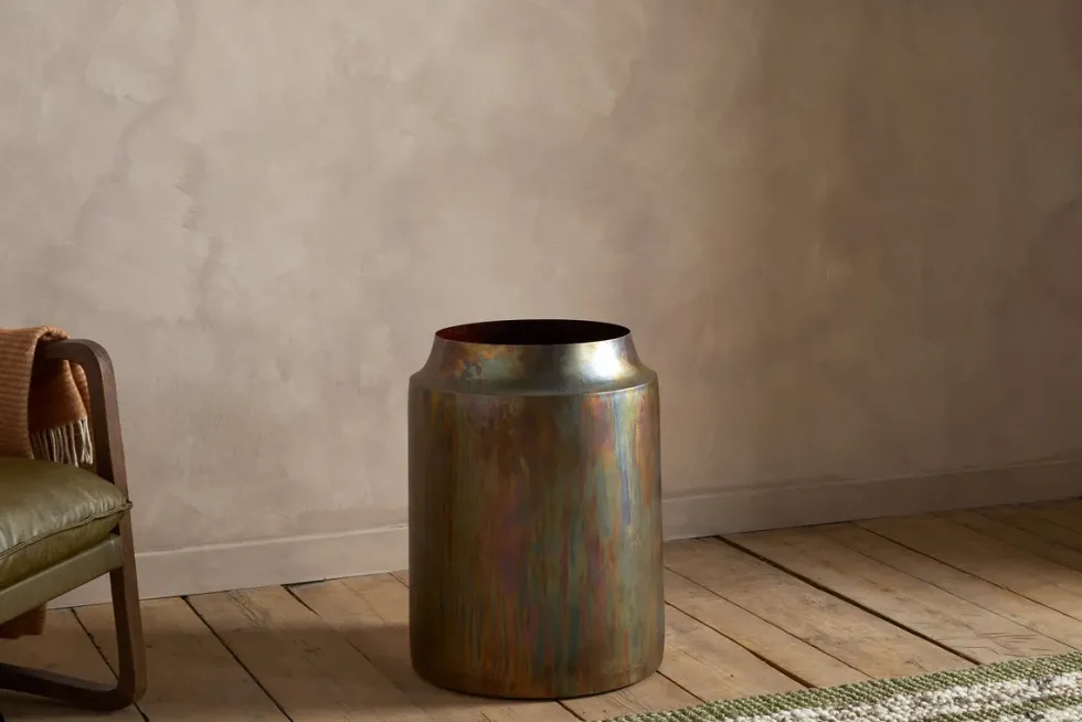 Roja Metal Planter - Oxidised Metal