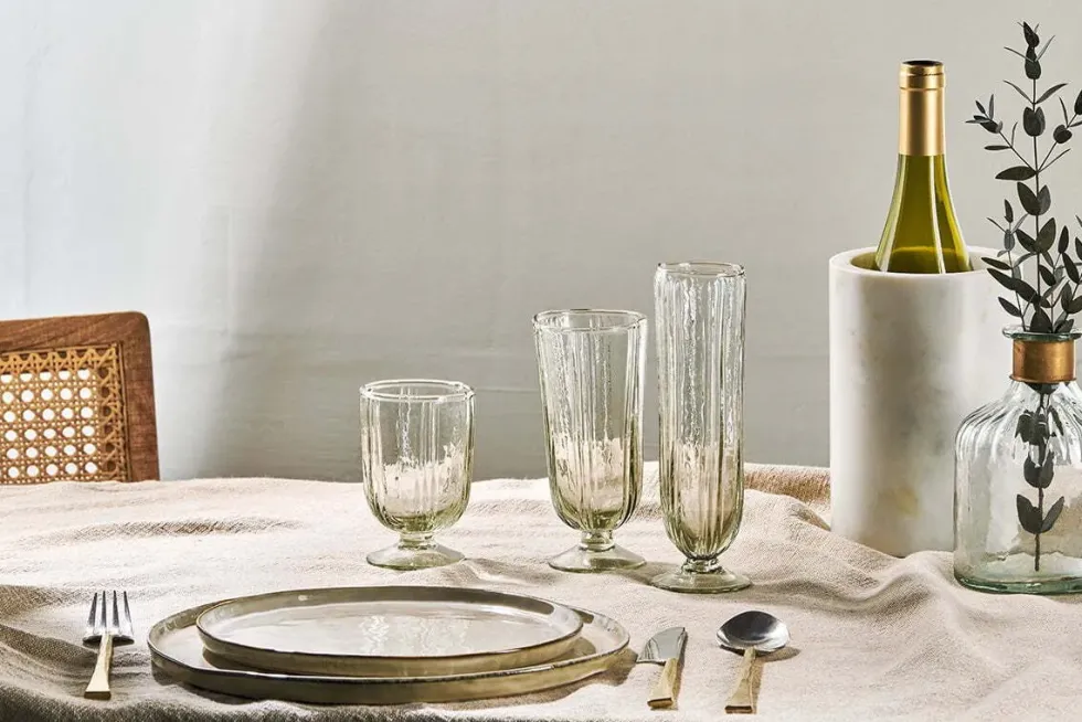 Sigiri Tall Wine Glass - Clear - (Set of 4)