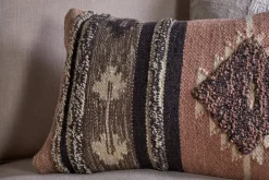Tussi Sia Cushion Cover - Dusty Pink