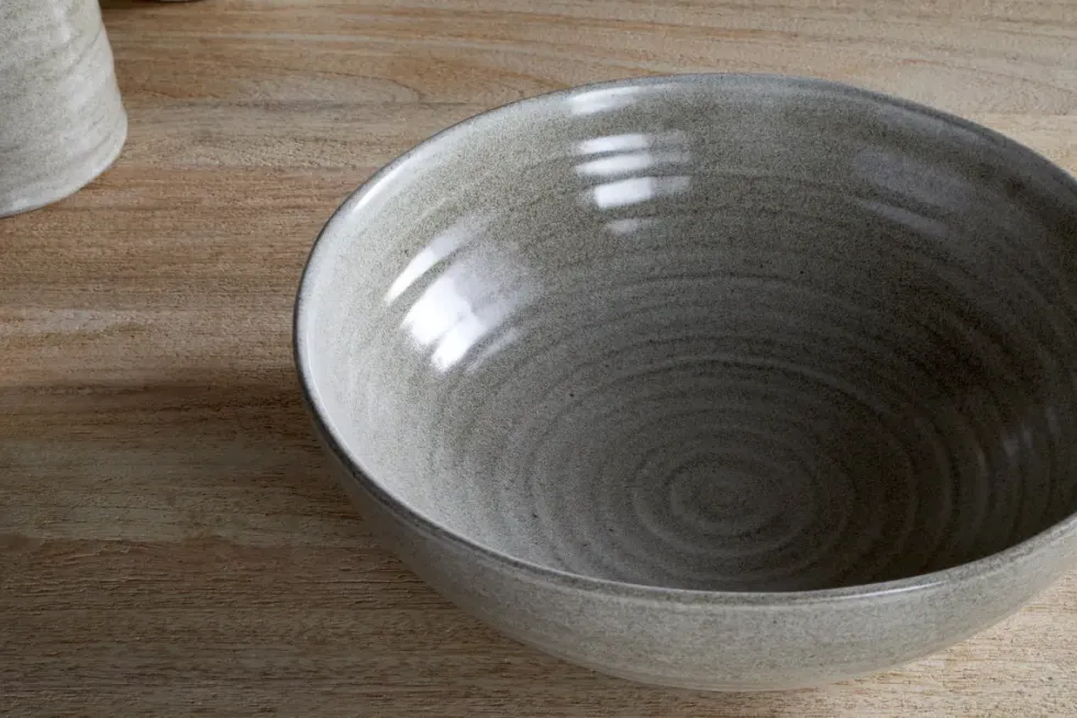Valinha Earthenware Serving Bowl - Grey