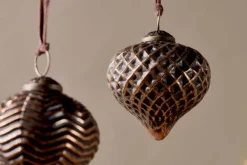 Varu Baubles - Black & Gold - (Set of 4)